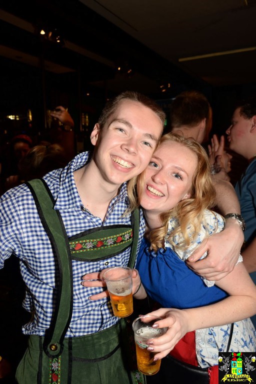 ../Images/Carnavals maandagavond in VdG 413.jpg